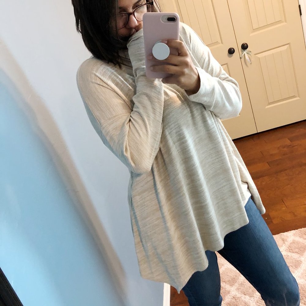 KENSIE Lightweight Turtleneck Tunic